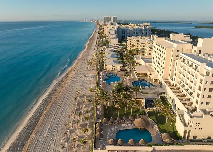 Occidental Tucancún